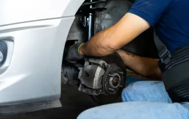 Які амортизатори краще: газові чи масляні?