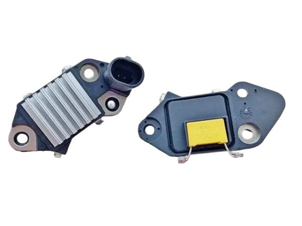 Регулятор напряжения Daewoo Matiz, Chevrolet Spark, Chevrolet Aveo 93740796 (пр-во Genuine)
