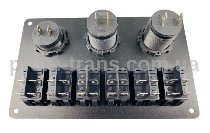 Панель с 6 переключателями, двумя USB-портами, цифровым вольтметром и розеткой прикуривателя 2591