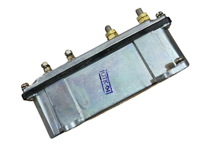 Реле-регулятор напруги БелАЗ 28В 120А (аналог РН-21М) 21.3702 (вир-во КЗАЭ)