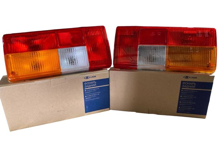 Ліхтар задній ВАЗ 2105 правий з платою 2105-3716010 (вир-во ОСВАР)