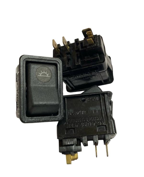 Клавіша освітлення салону ГАЗ 3110 82.3709-01.12 (вир-во Радіодеталь)