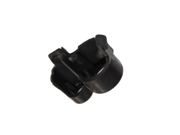 Патрон заднього ліхтаря ВАЗ 2110-21213 правий (подвійний) 21213-3716105 (вир-во ДААЗ)