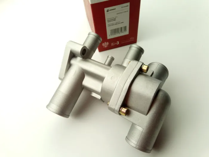 Термостат ВАЗ 2108-21099 інжектор ВАЗ 2170 "Пріора" ТН-LA21082 (вир-во Аurora)