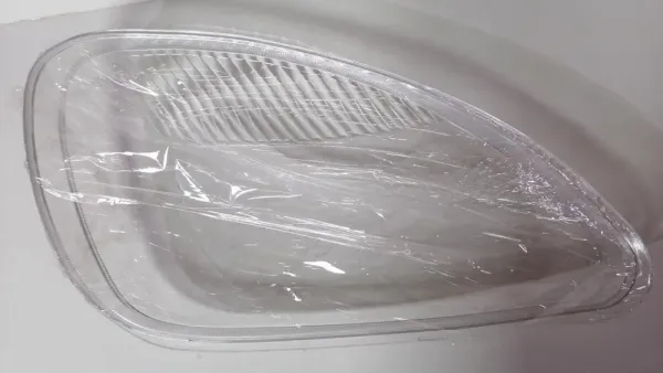 Скло фари ГАЗ 3302, 2217 праве нового зразку 1305.630.135 (вир-во Формула Света)