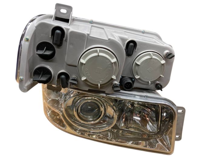 Фара головна (блок-фара) права МАЗ, МАН, КрАЗ (Євро-3) 30.3775/301.3775 (аналог 112.10.30.3711) (вир-во АВТО-УНИВЕРСАЛ XXI ВЕК)