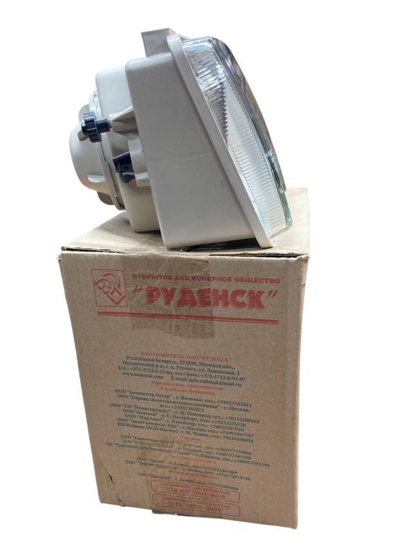 Фара ГАЗель 2705, -3302, Волга 31029, -3110, ЗІЛ, АЗЛК права 112.08.79 (вир-во Руденск)