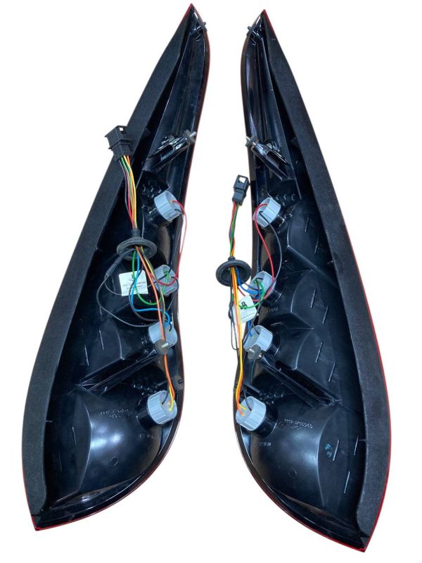 Ліхтарі задні ВАЗ 1119 Калина 1119-3716010/11 комплект (вир-во ДААЗ)