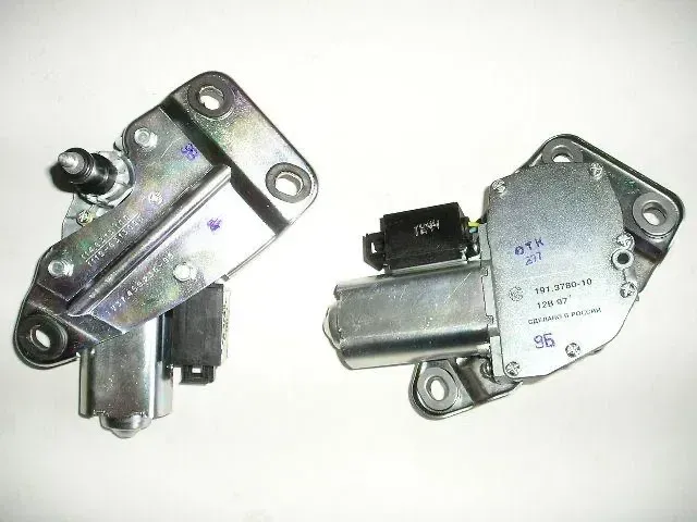 Моторедуктор склоочисника ВАЗ 1117-1119, 2171 задній (мотор двірників) 114.6313100 (вир-во КЗАЭ)