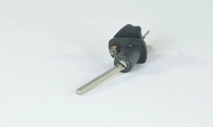 Замок  дверей ГАЗ 4301,3307 прав./лів. (1зам.+2ключа) 4301-6105080 (вир-во ГАЗ)