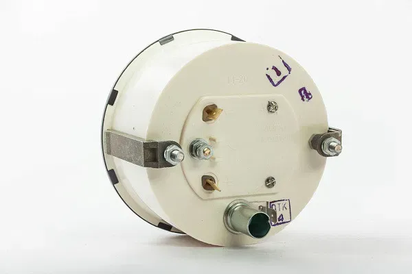 Тахометр УРАЛ, ГАЗ 3309, ГАЗ 66-40 256.3813 (вир-во Автоприбор)