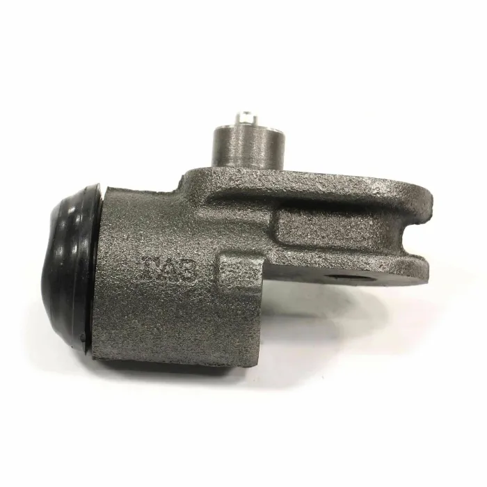 Циліндр гальмівний передній ГАЗ-66 правий 66-16-3501040-М (вир-во ОАО ГАЗ)