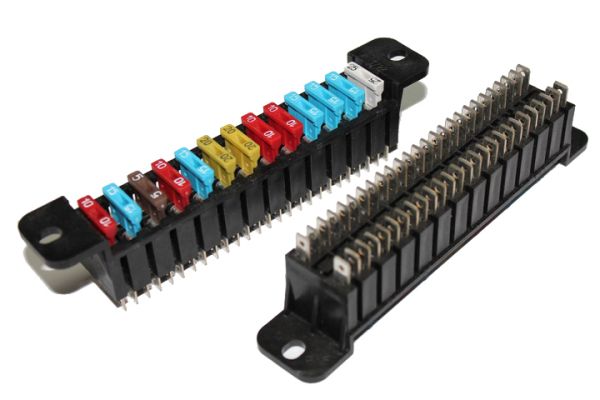 Блок запобіжників ВАЗ 2101-2106, Нива 41.3722 (вир-во АВАР)